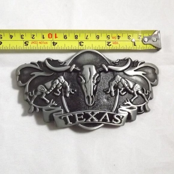 Texas Steer Skeleton Head Novelty Statement Belt Buckle - Picture 2 of 7